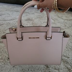 Michael kors crossbody handbag